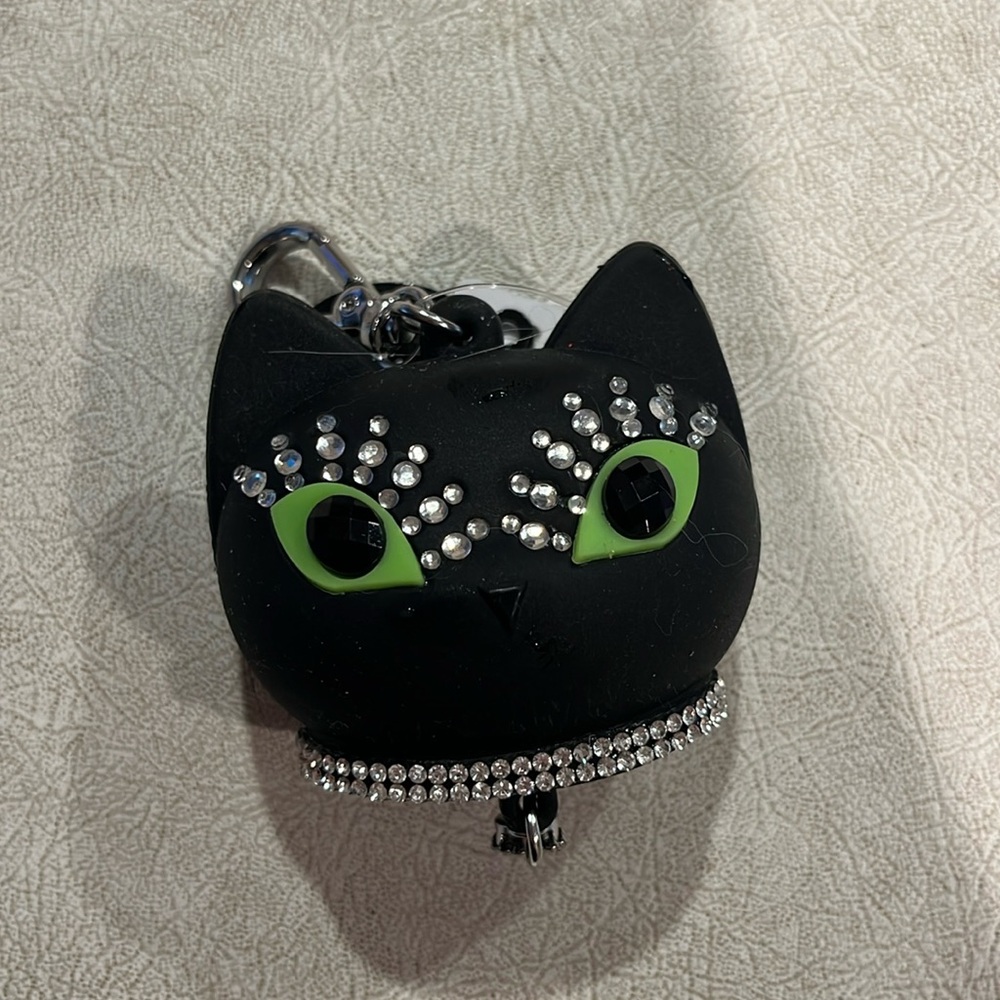 Bath and body works Halloween cat hand sanitizer holder NWT